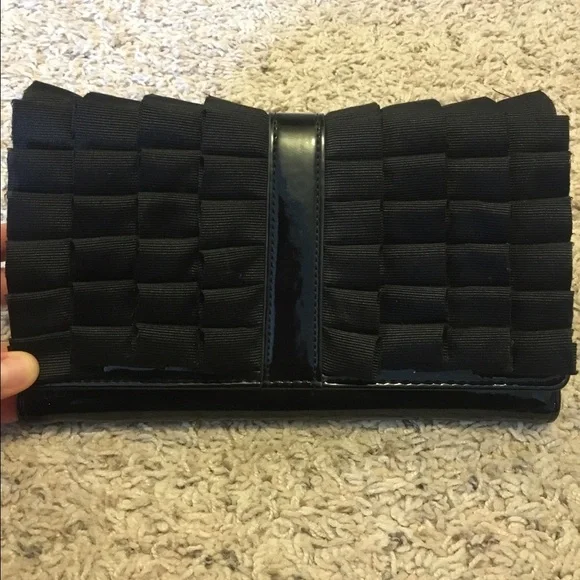 White House black market clutch - Picture 2 of 4